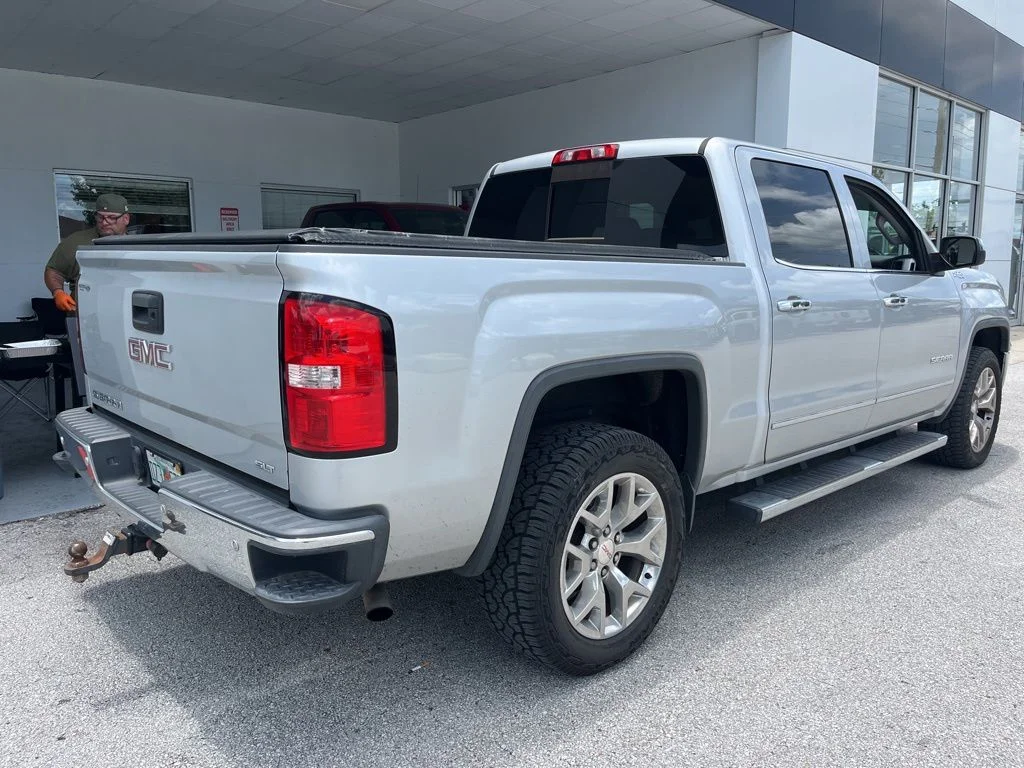 Used 2015 Silver GMC SLT image 3
