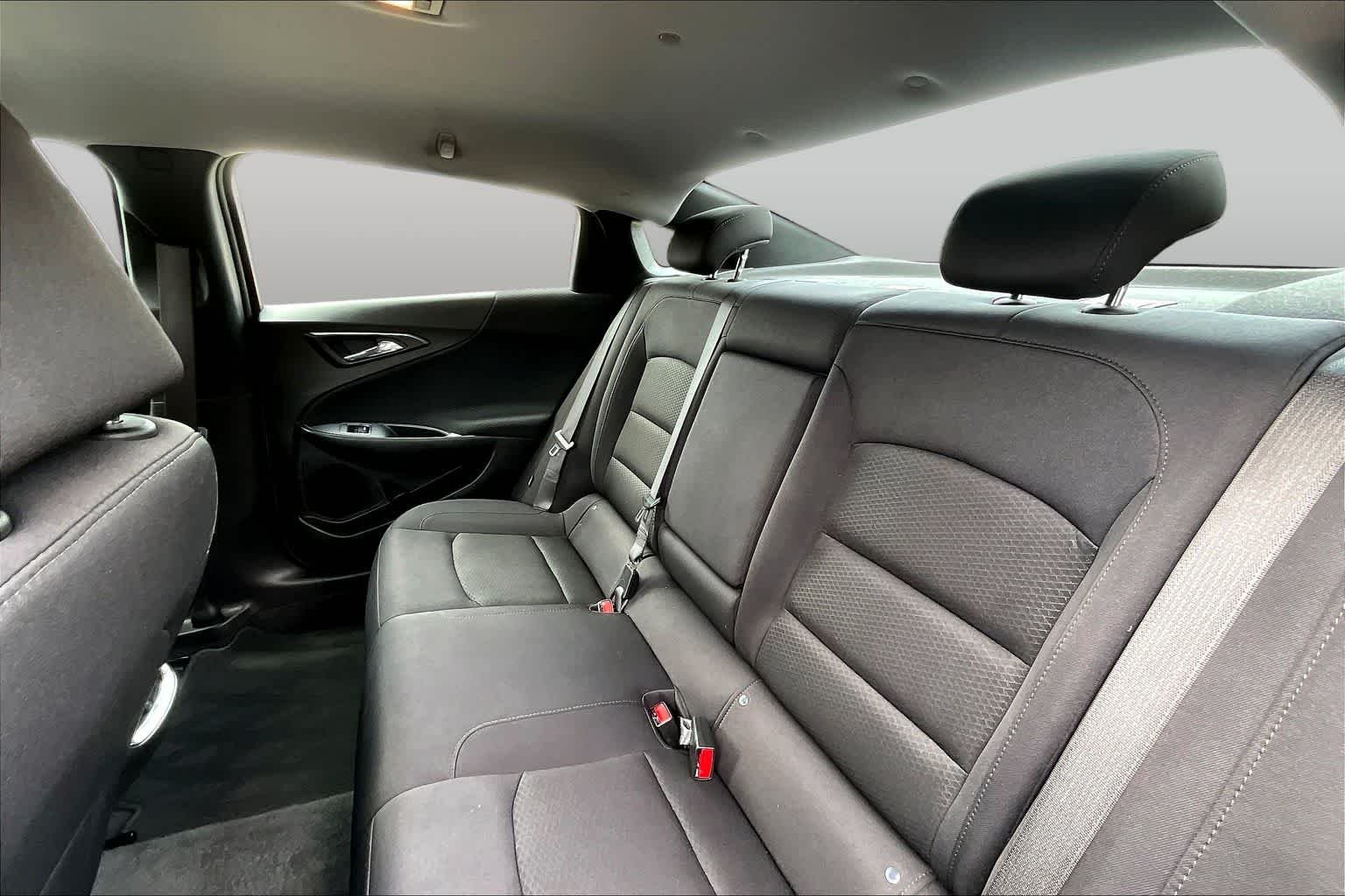 Used 2024 Lakeshore Blue Metallic Chevrolet LT image 21