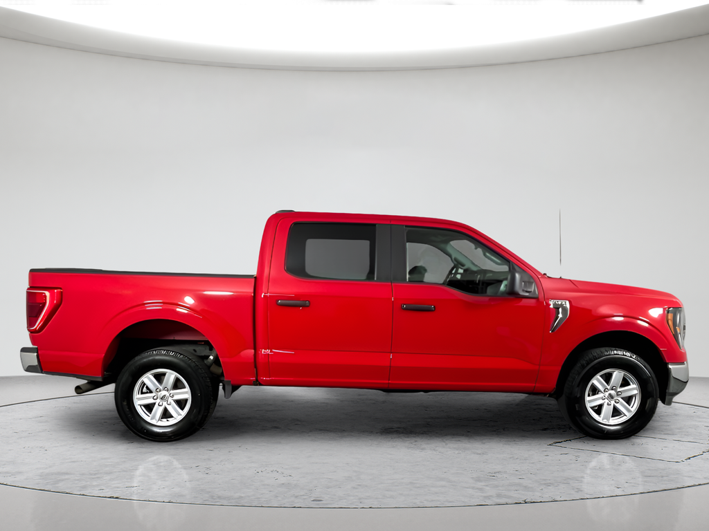 Used 2023  Ford XLT image 4