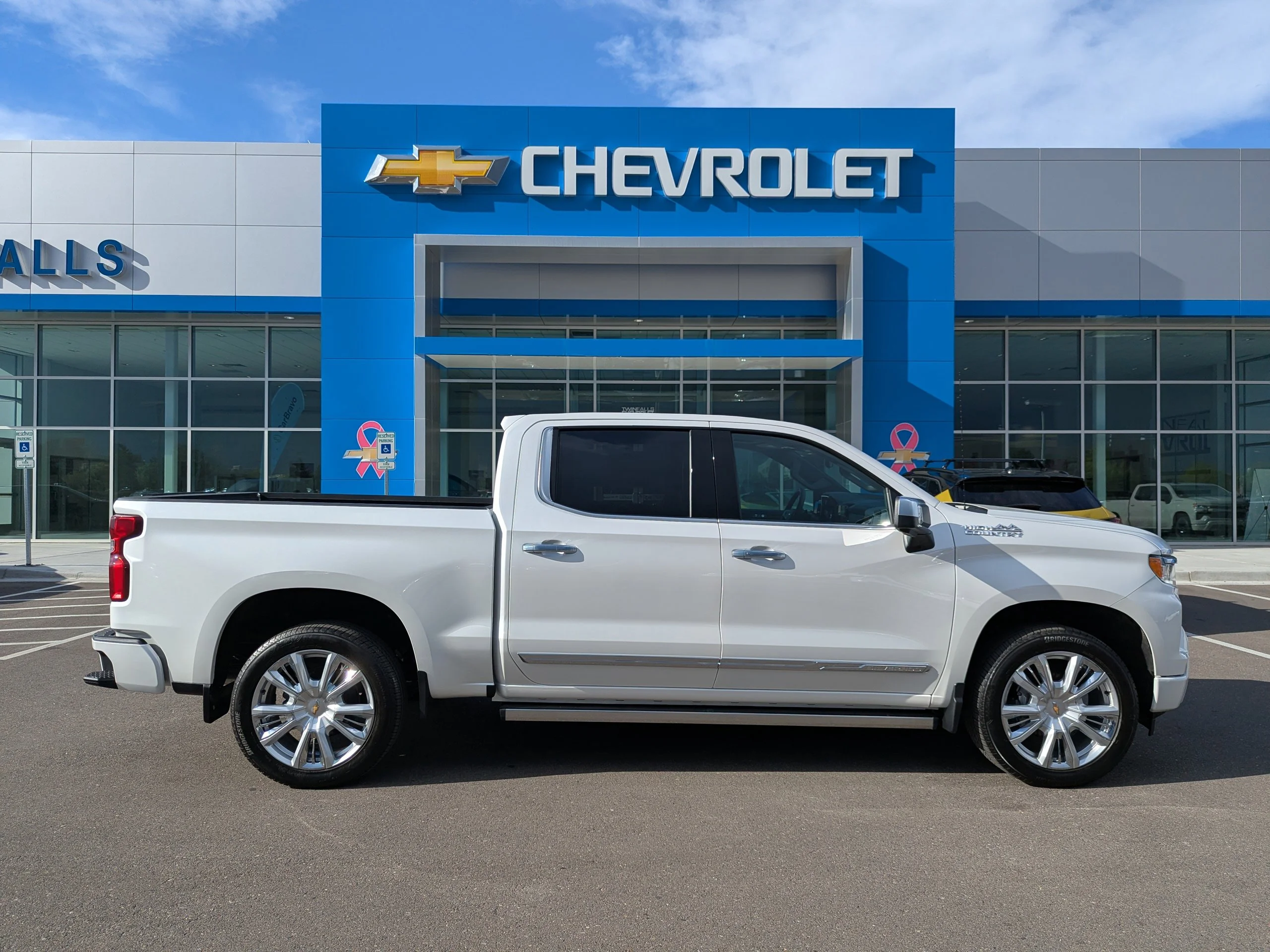 2025 Chevrolet Silverado 1500 High Country - Photo 40