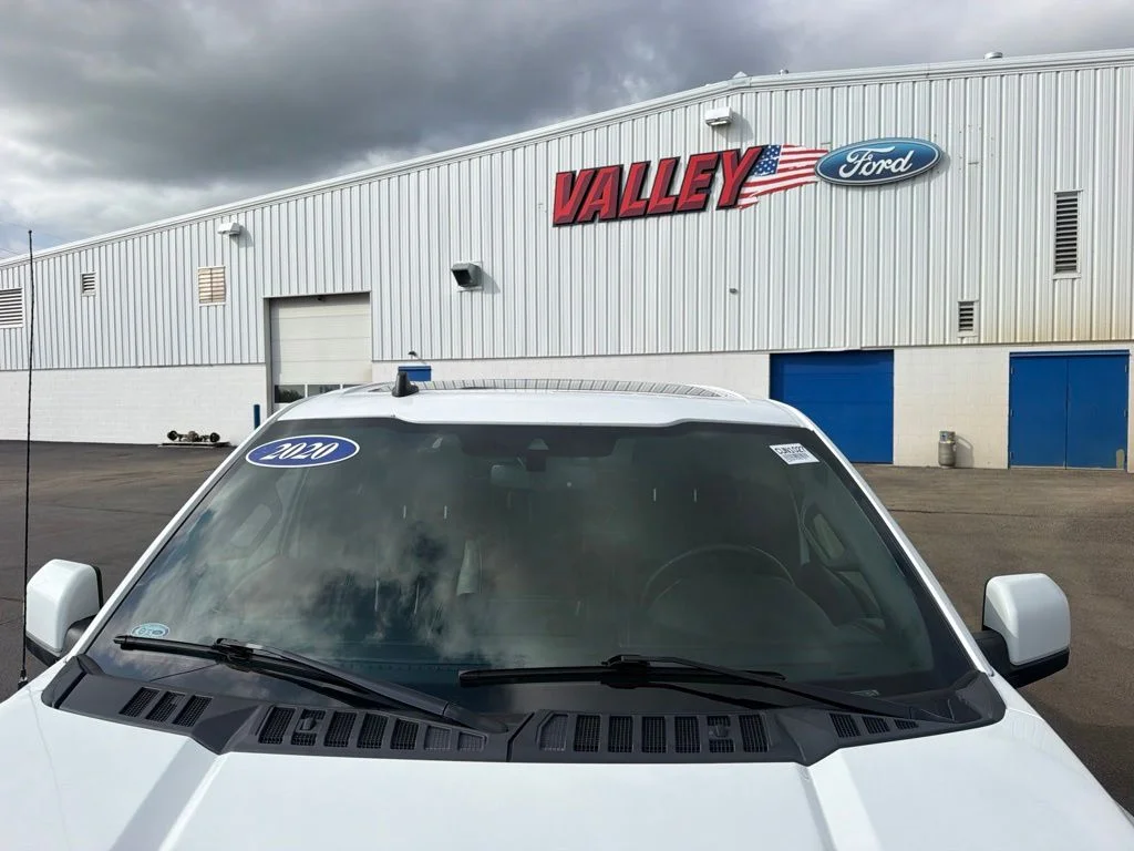 Used 2020 White Ford Lariat image 17
