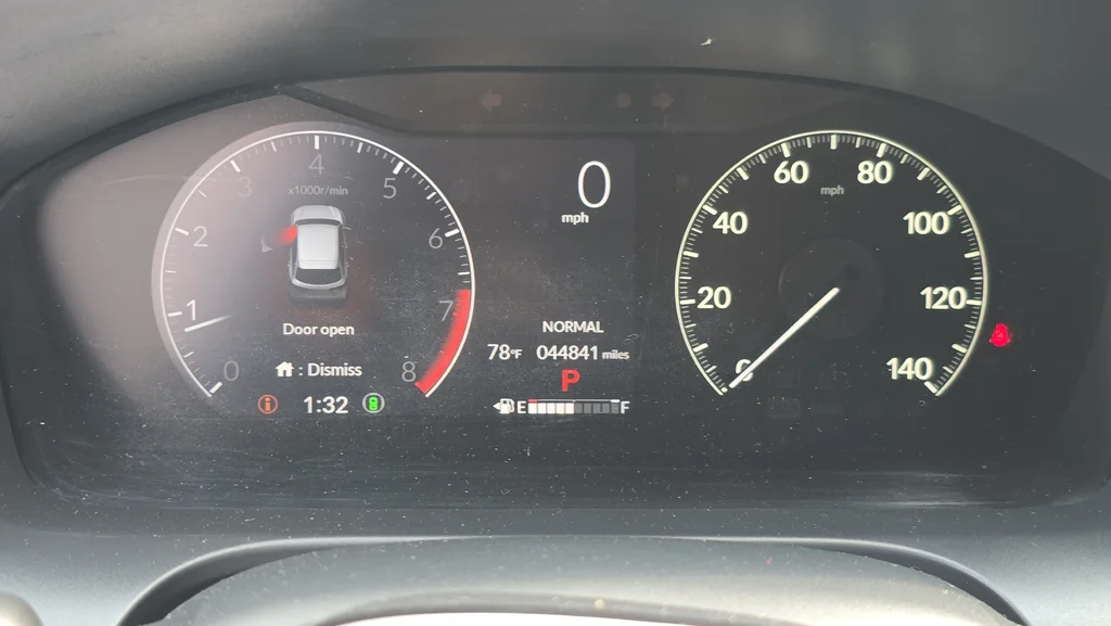Used 2024  Honda Sport image 30