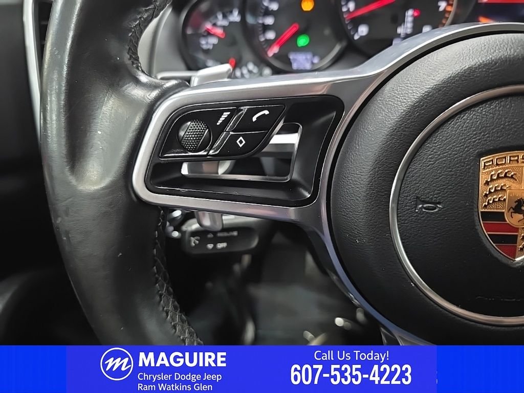 Used 2017 Moonlight Blue Metallic Porsche Base image 25