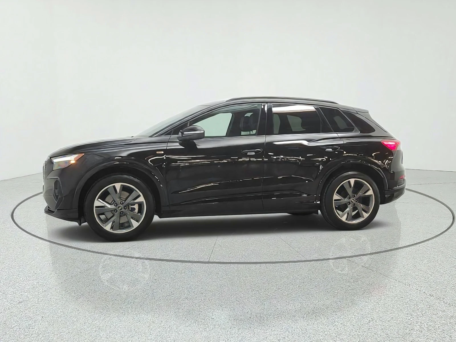 Used 2024 Mythos Black Metallic Audi Premium Plus image 8