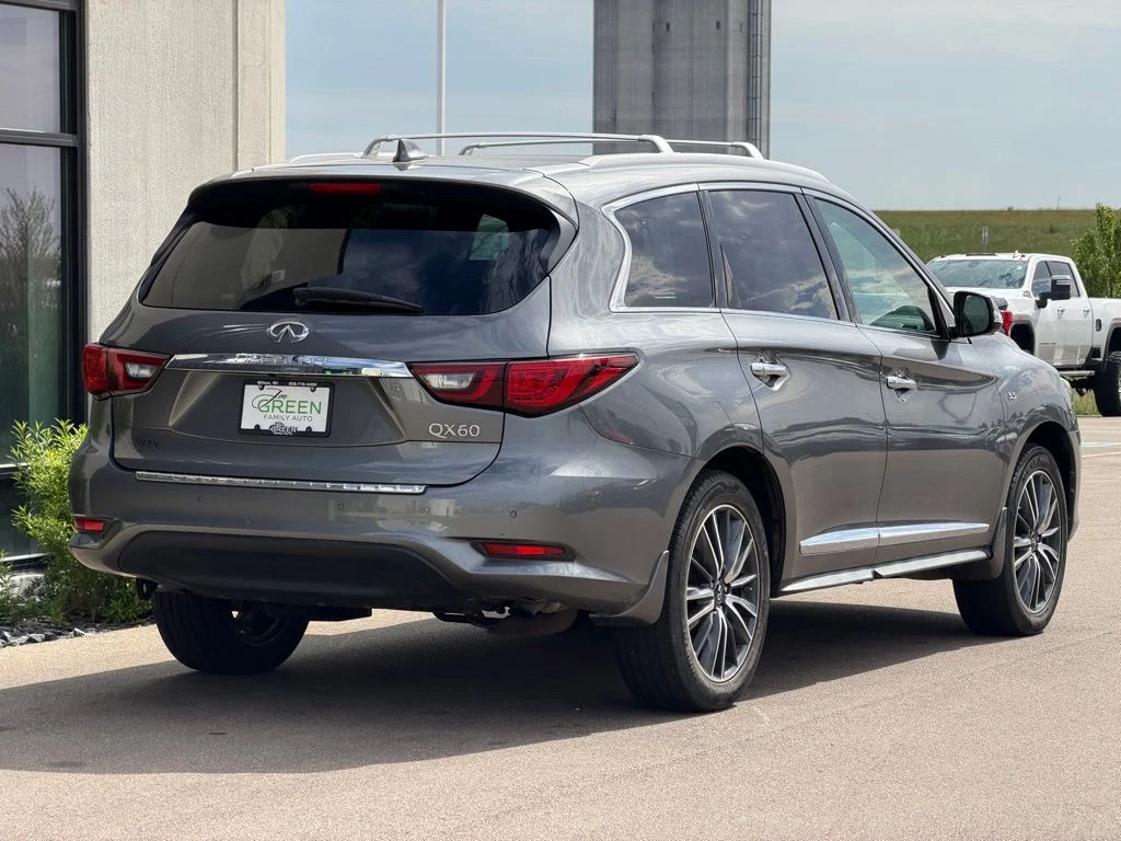Used 2019 Gray INFINITI LUXE image 5