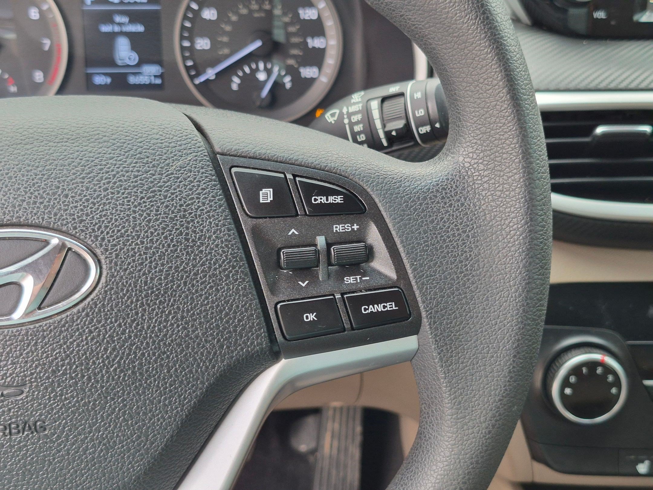 Used 2021 Winter White Hyundai Value image 13