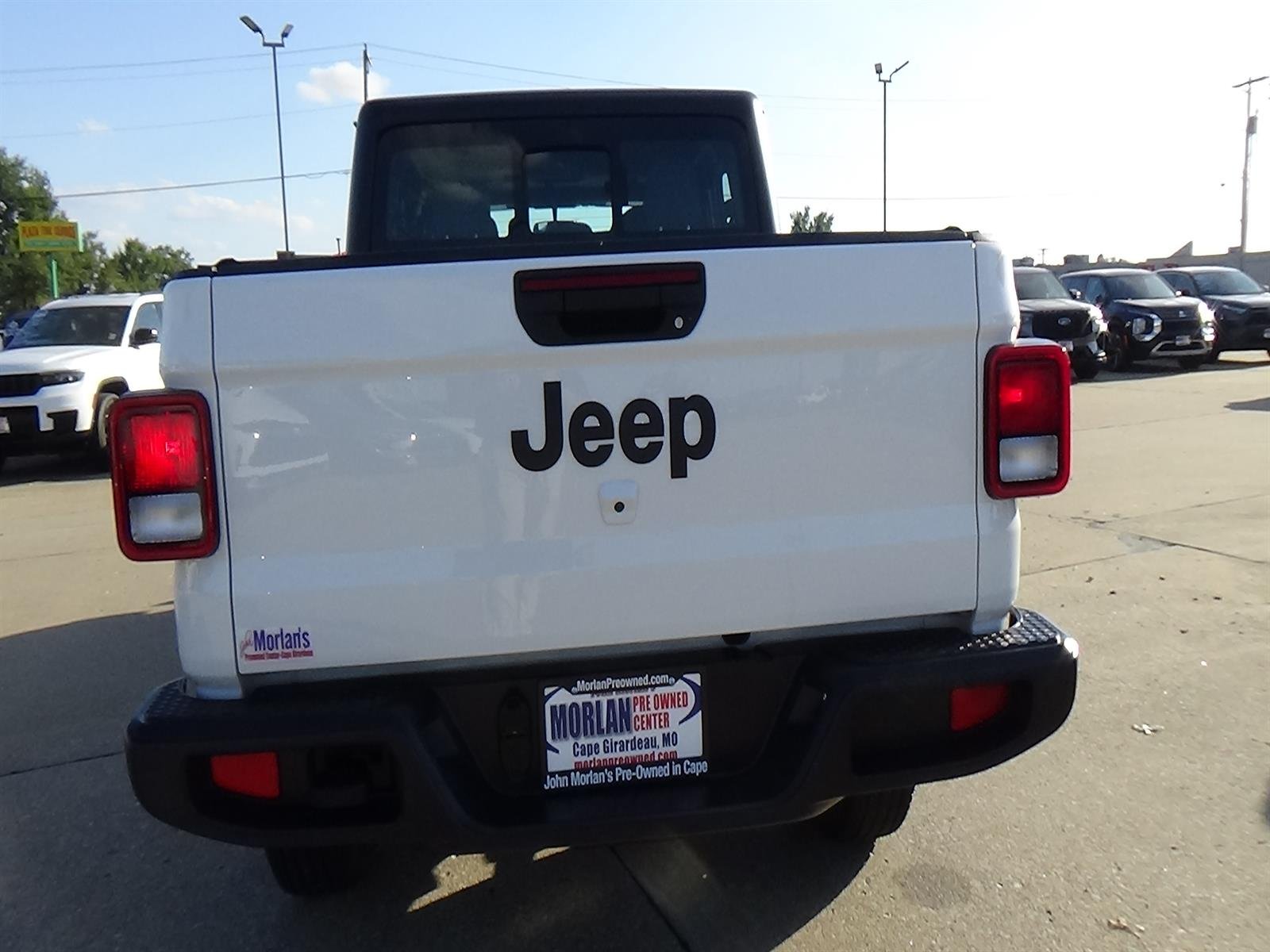 Certified Used 2025 Bright White Clear Coat (pw7) Jeep Sport image 7