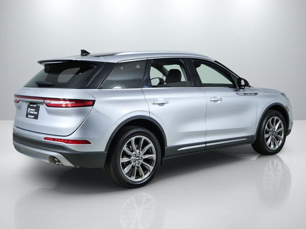 Used 2020 Silver Lincoln Standard image 9