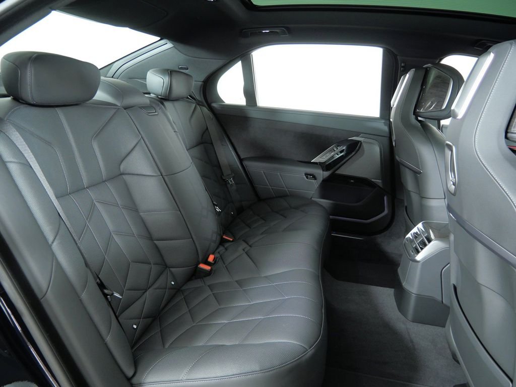 New 2027 Carbon Black Metallic BMW  image 27