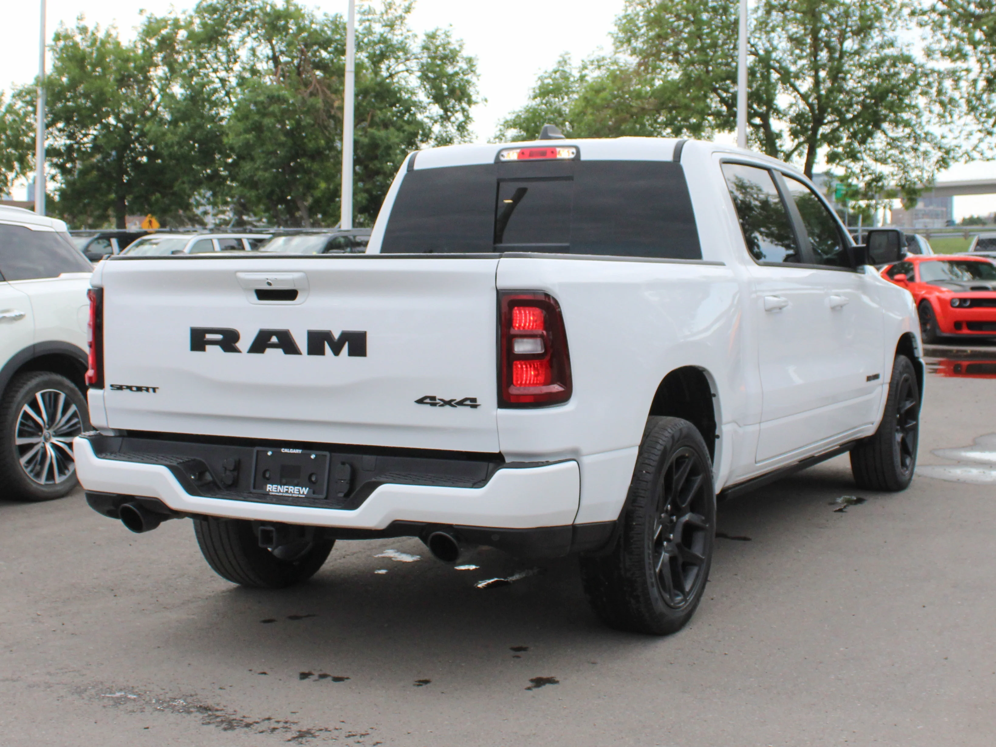 Used 2025 White RAM Sport* | Heated/Ventilated Front Seats | Heated Rear Seats | Panoramic Sunroof | image 16