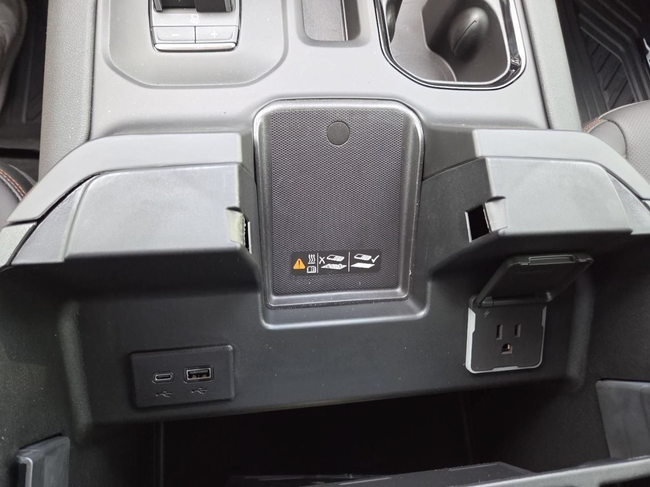 2026 GMC Sierra 1500 AT4 - Photo 12