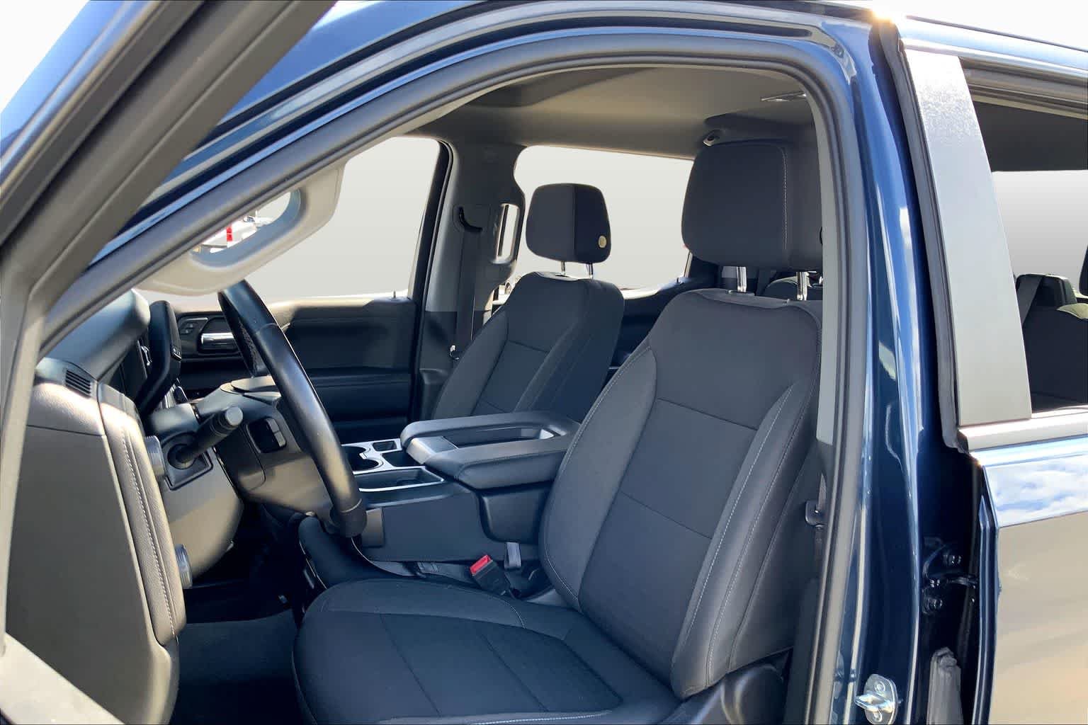 Used 2022 Northsky Blue Metallic Chevrolet LT image 11