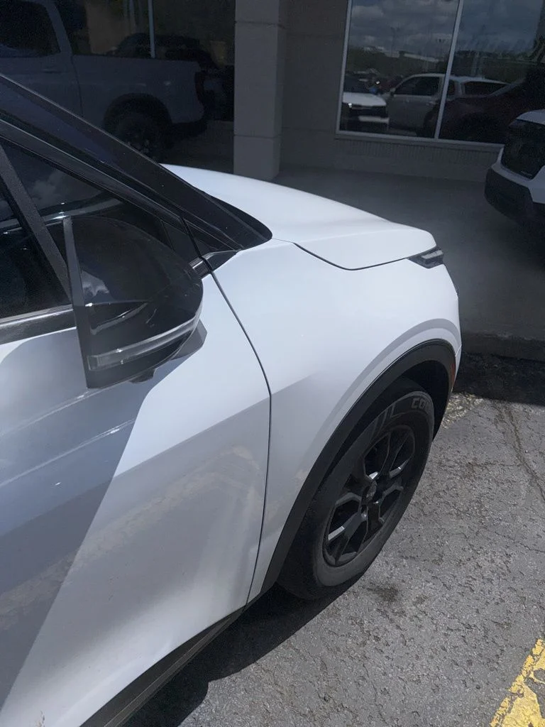 Used 2023 White Kia X-Pro Prestige image 14
