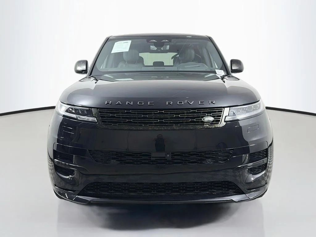 New 2027 Santorini Black Land Rover Dynamic SE image 2