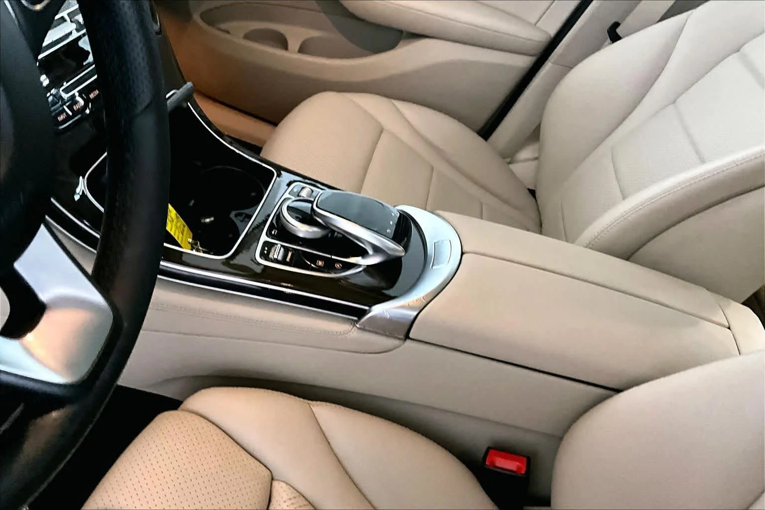 Used 2018 Black Mercedes-Benz GLC 300 image 17