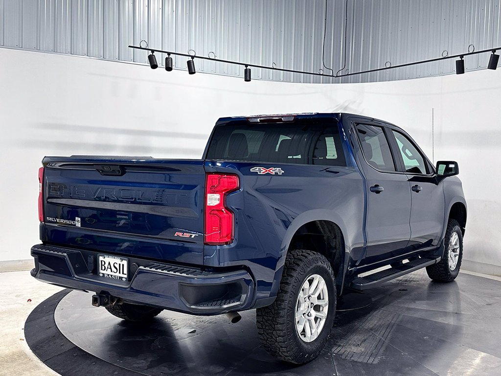 Used 2022 Blue Chevrolet RST image 12