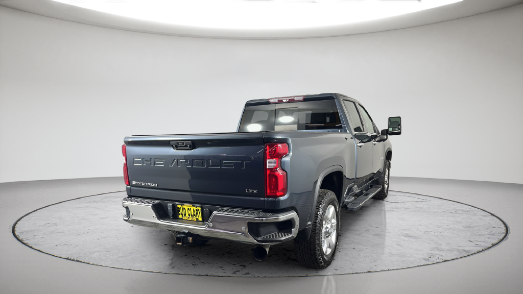 Used 2020 Shadow Gray Metallic Chevrolet LTZ image 8