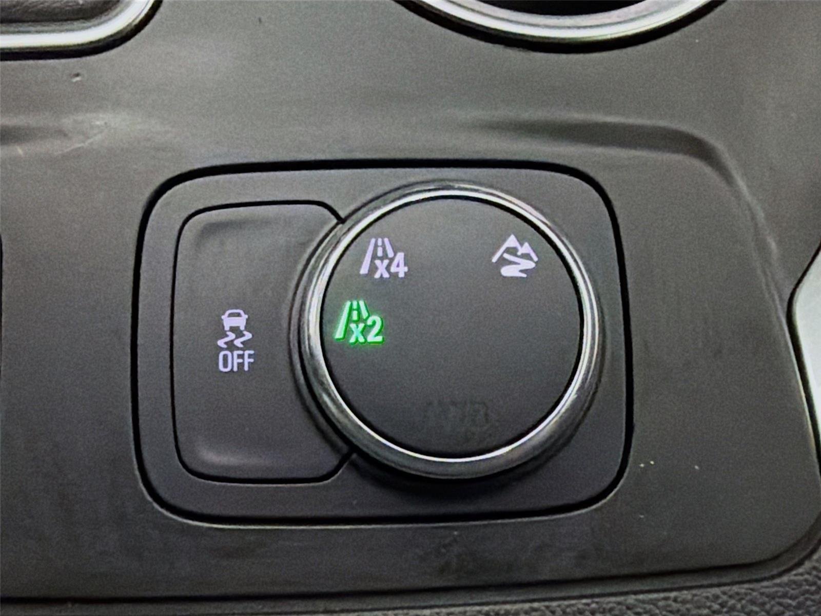 Used 2020 MIDNIGHT BLUE METALLIC Chevrolet LT Leather image 40