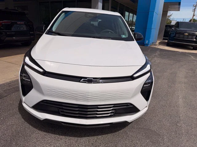 2027 Chevrolet Bolt LT - Photo 9