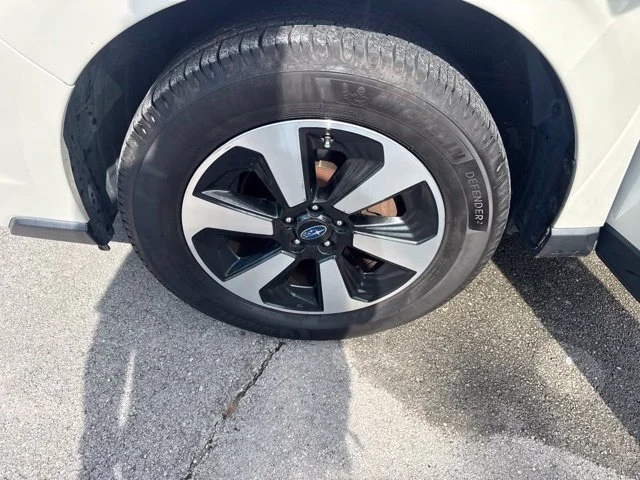 Used 2018 White Subaru 2.5i Limited image 17