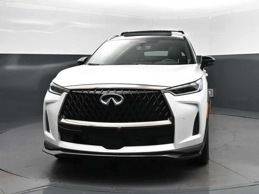 New 2027 2T RAD WHT INFINITI Sport AWD image 10