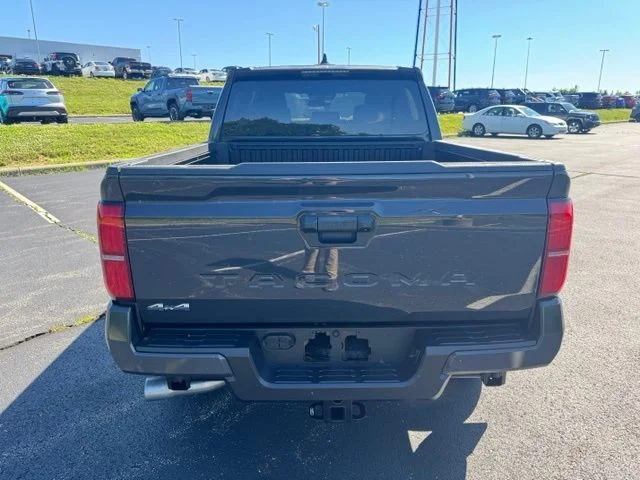 New 2026  Toyota SR5 image 4