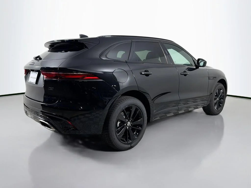 New 2026 Santorini Black Metallic Jaguar P400 R-Dynamic S image 5