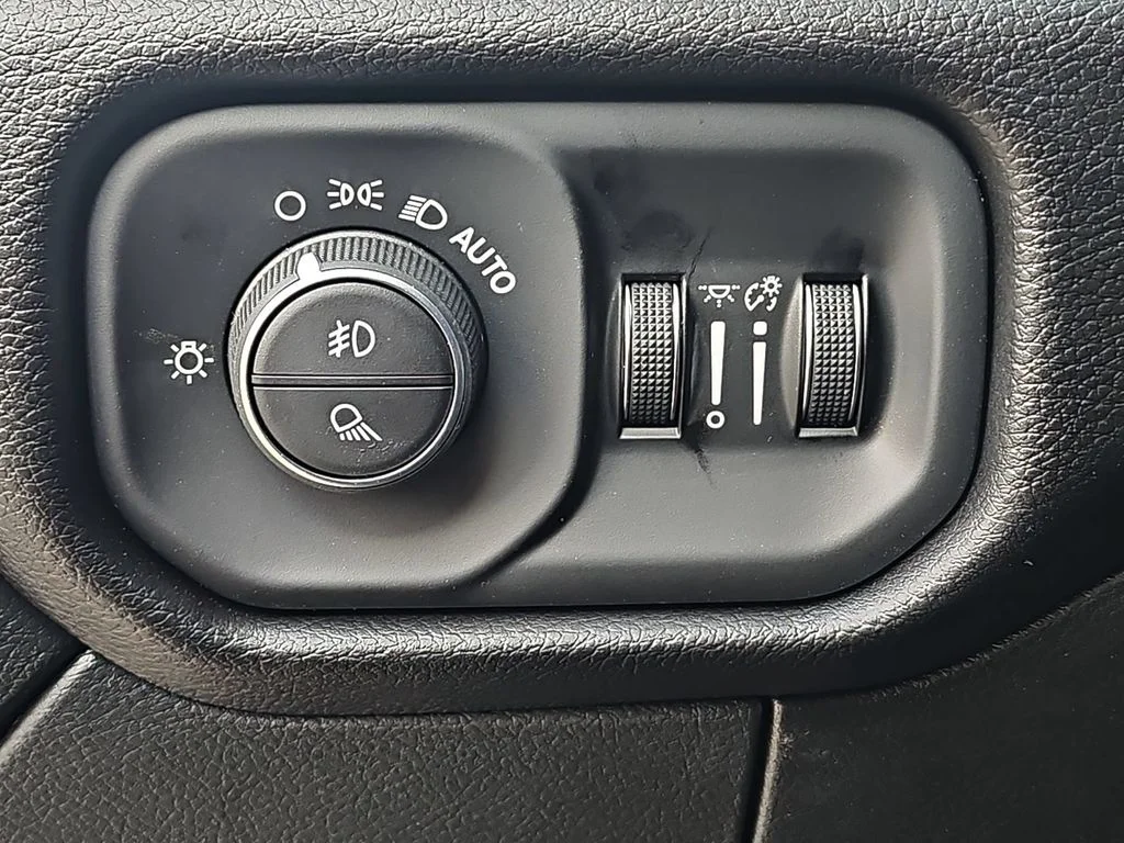2026 RAM 2500 Laramie - Photo 35