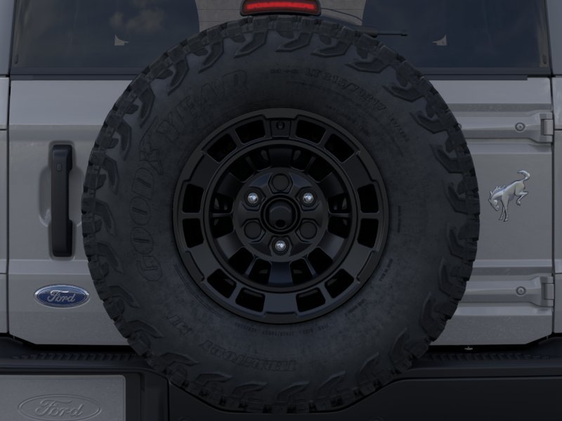 New 2026 Avalanche Gray Ford Badlands image 24