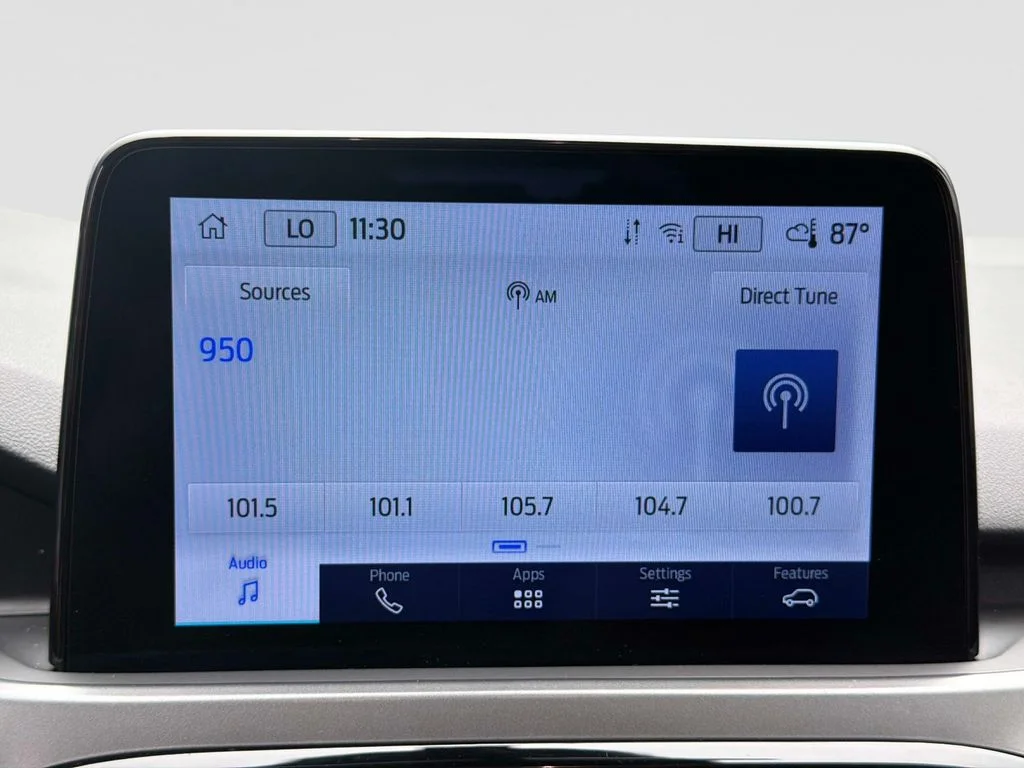 Used 2024 Vapor Blue Ford Active image 24