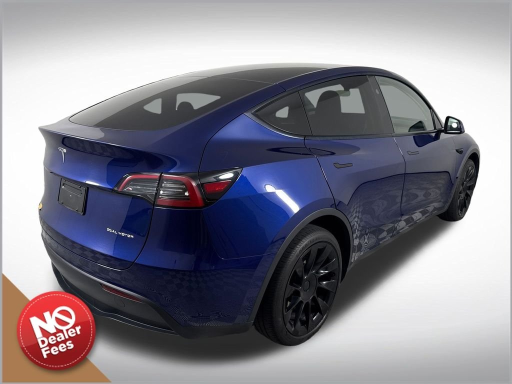 Used 2023  Tesla Long Range image 3
