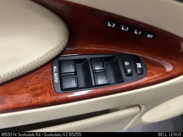 Used 2008 Black Lexus 350 image 21