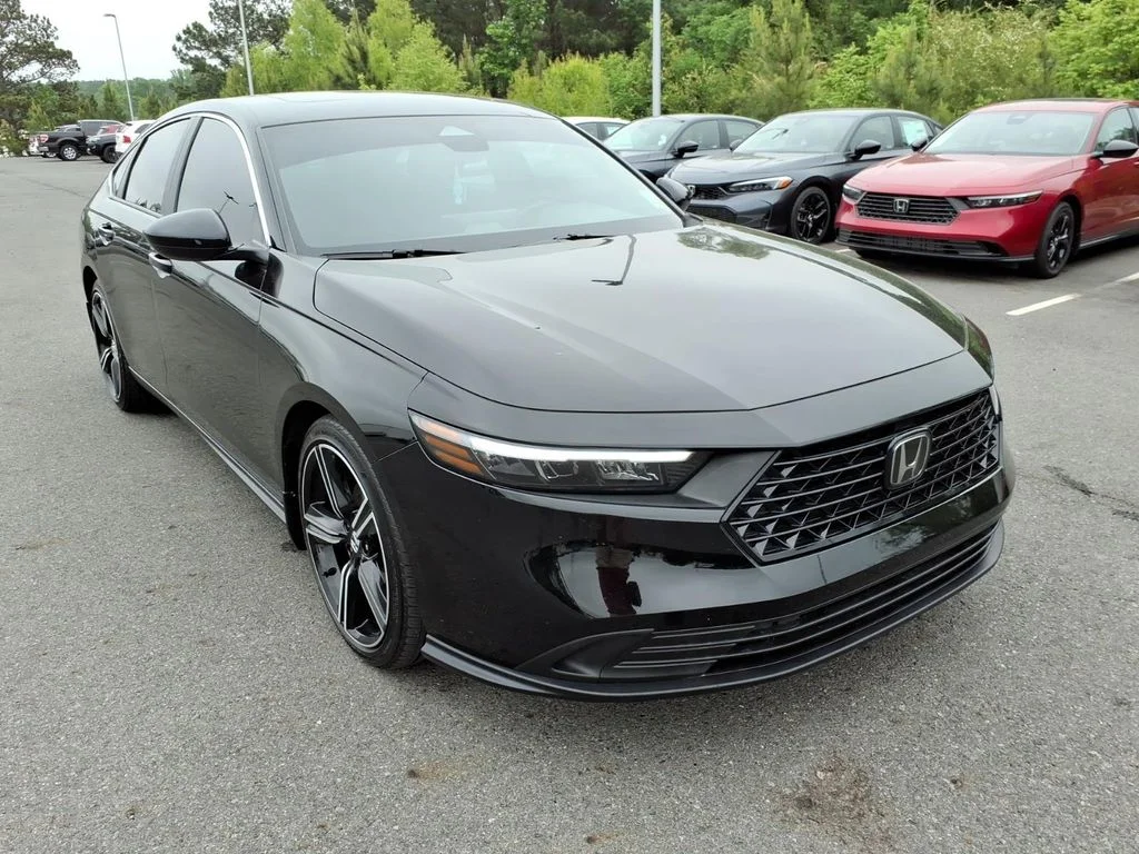 2025 Honda Accord Hybrid Sport's photo