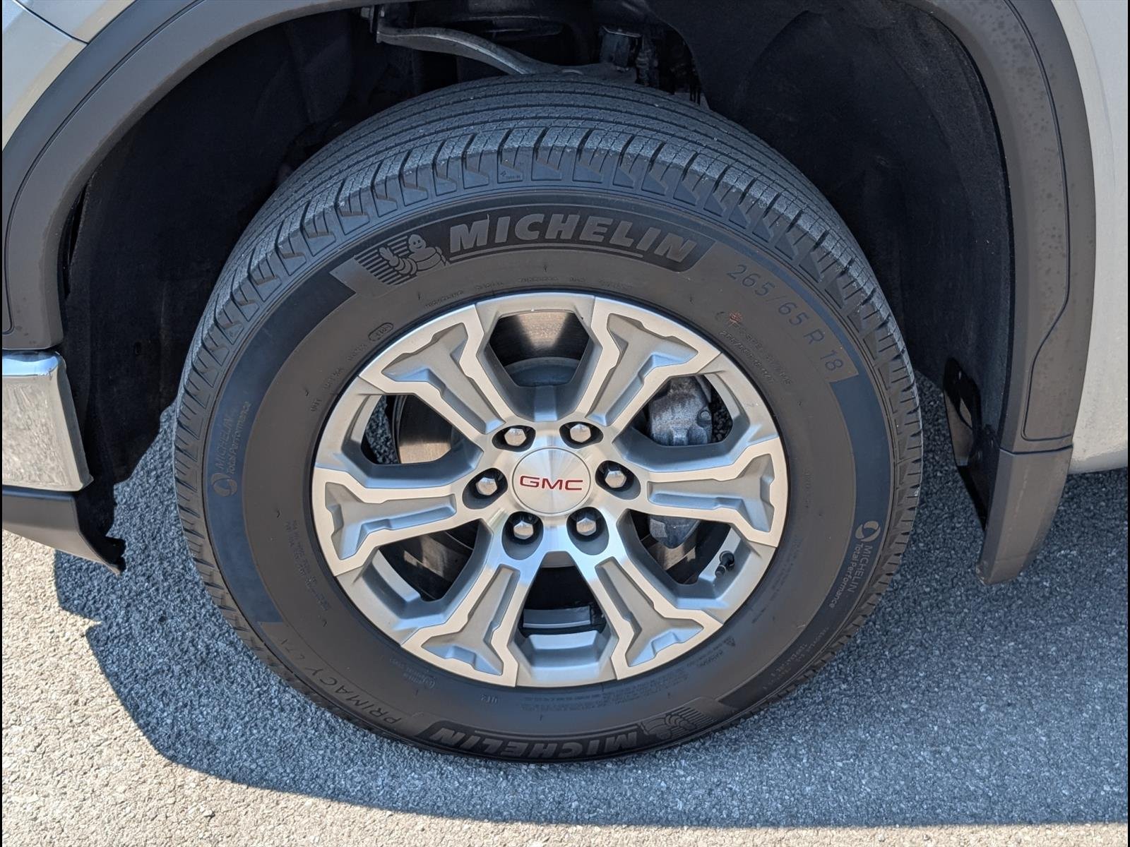 2025 GMC Sierra 1500 SLT - Photo 24