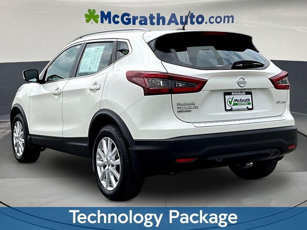 Used 2022 White Nissan SV image 5