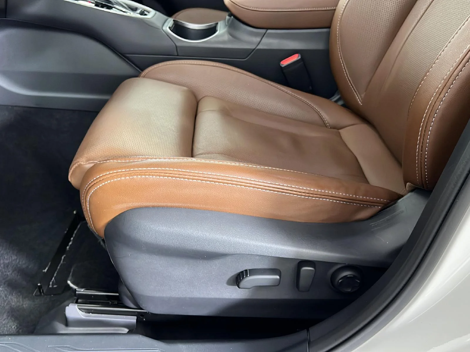 Used 2024 Crystal White Pearl Subaru Touring XT image 11