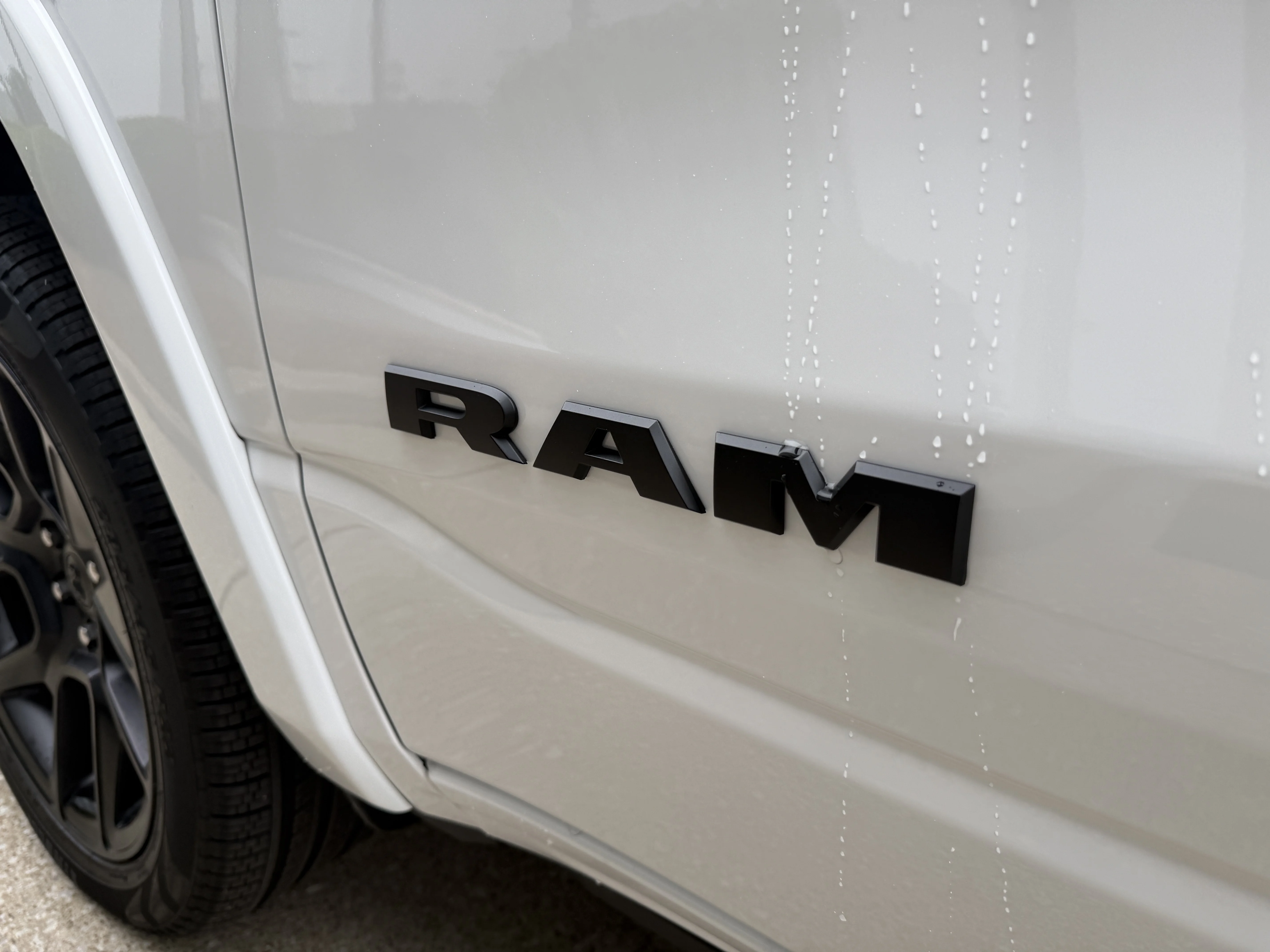 New 2026 Bright White Clear-Coat Exterior Paint RAM Laramie image 17
