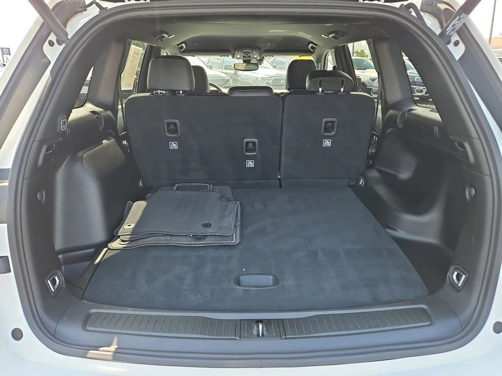 Certified Used 2024 White Jeep Altitude image 9