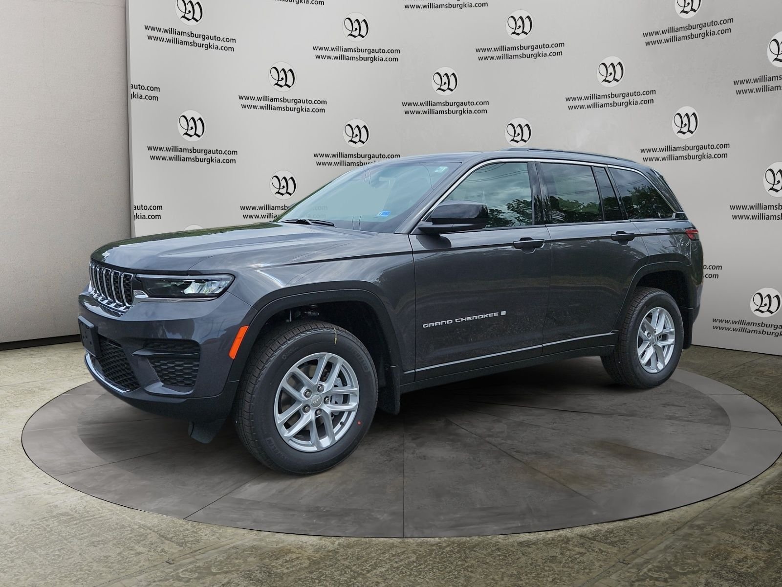 New 2026 Baltic Gray Metallic Clear-Coat Exterior Paint Jeep Laredo image 1