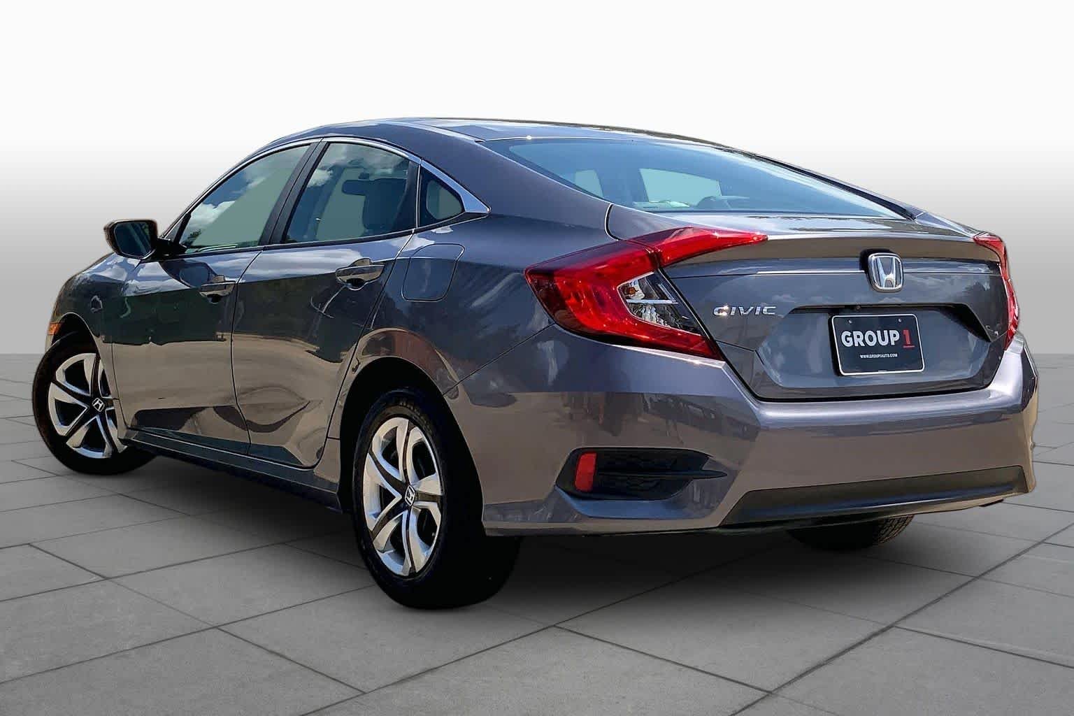 Used 2016 Modern Steel Metallic Honda LX image 11