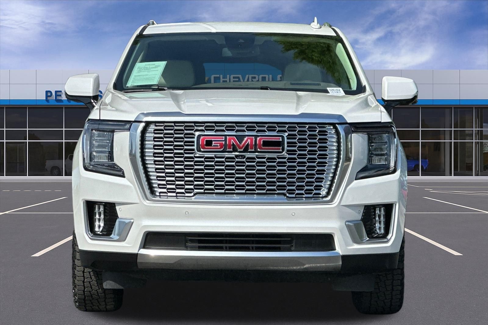 Used 2024 White GMC Denali image 9