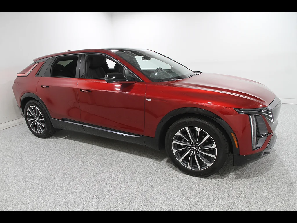 2024 Cadillac LYRIQ Sport 1