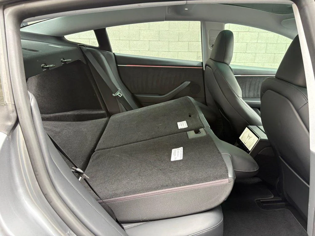 Used 2025 Quicksilver Tesla Long Range All-Wheel Drive image 25