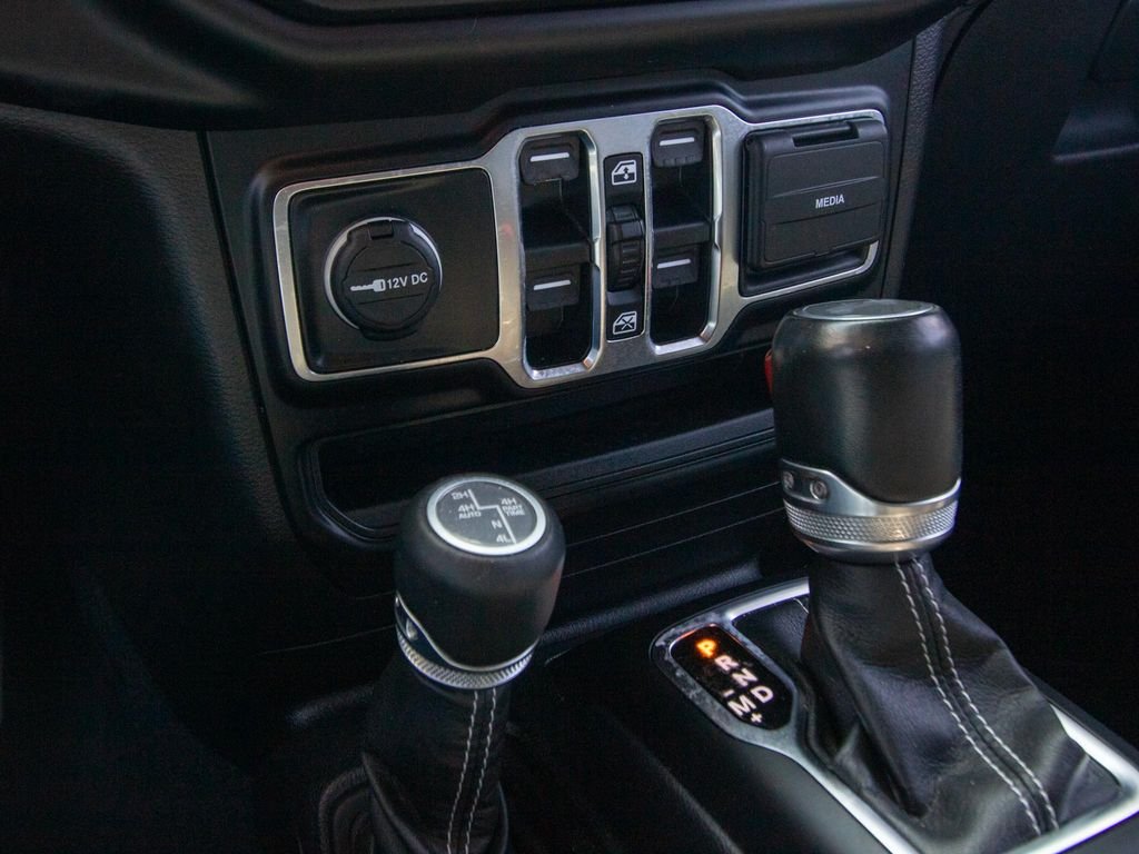 2022 Jeep Wrangler Unlimited Sahara 4XE - Photo 32