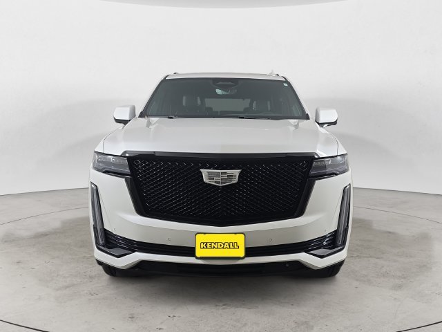 Used 2022 Crystal White Tricoat Cadillac Sport Platinum image 2