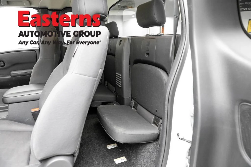 Used 2022 White Nissan S image 20
