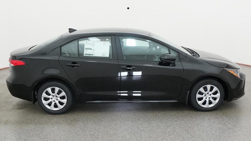 New 2027 Inked Toyota LE image 14