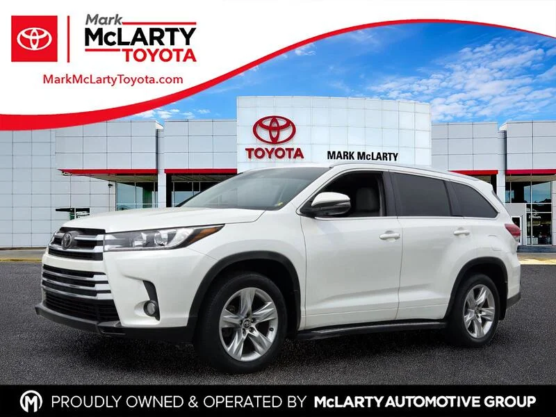 Used 2017 Blizzard Pearl TOYOTA LIMITED V6 FWD image 1