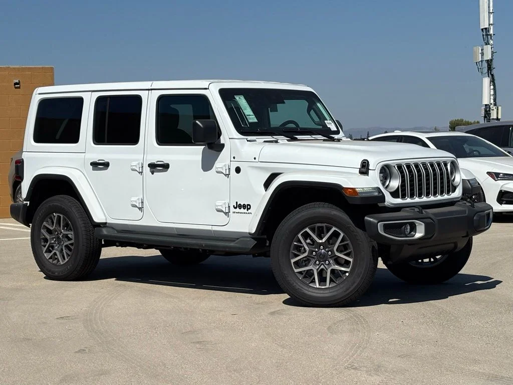 2025 Jeep Wrangler 4-Door Sahara - Photo 26