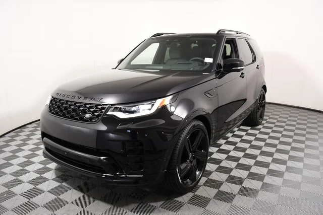 2025 Land Rover Discovery Dynamic SE